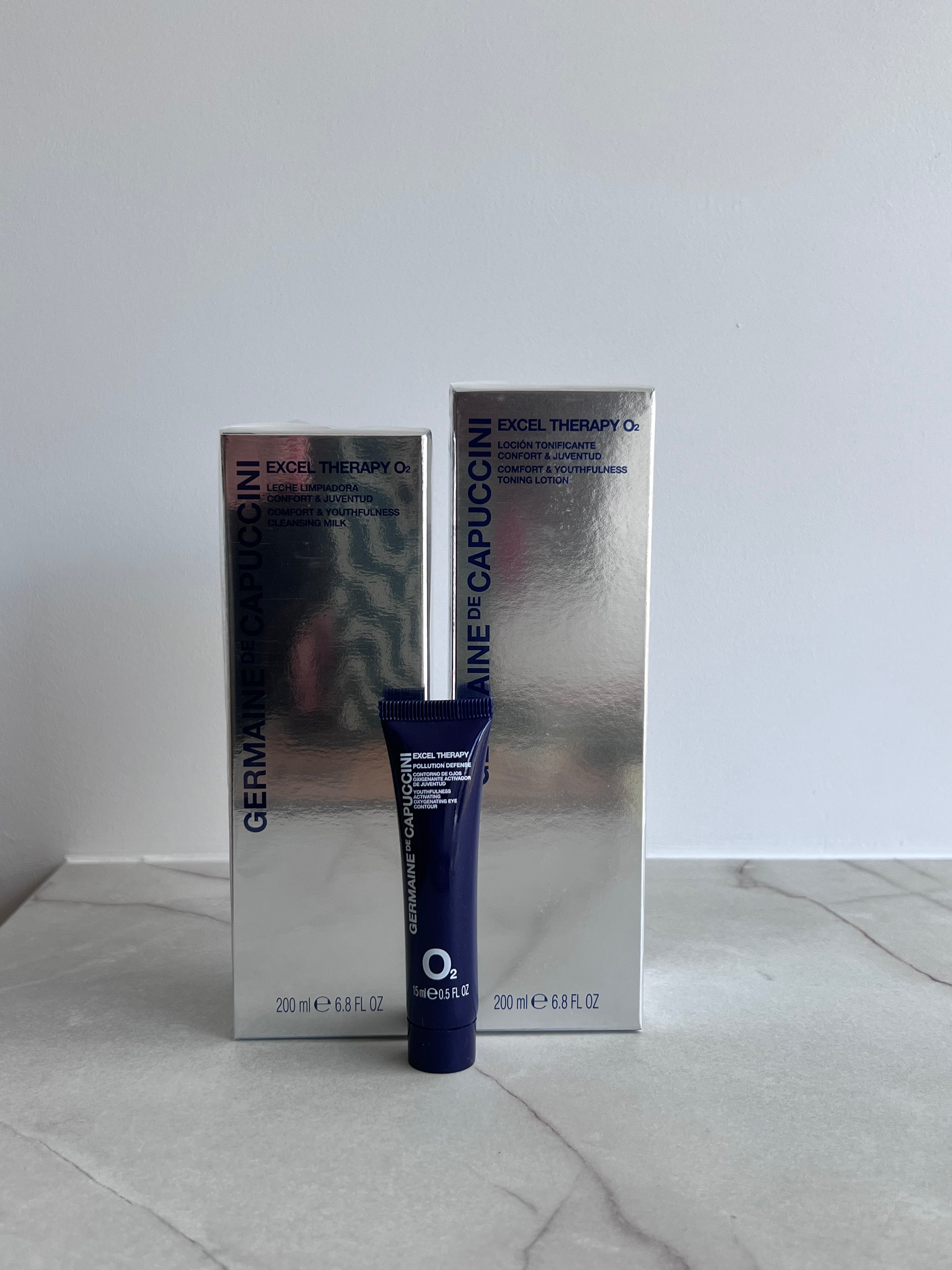 12. Comfort & Youth Cleansing Milk 200ml +  Lotion 200ml + Eye Contour 15ml