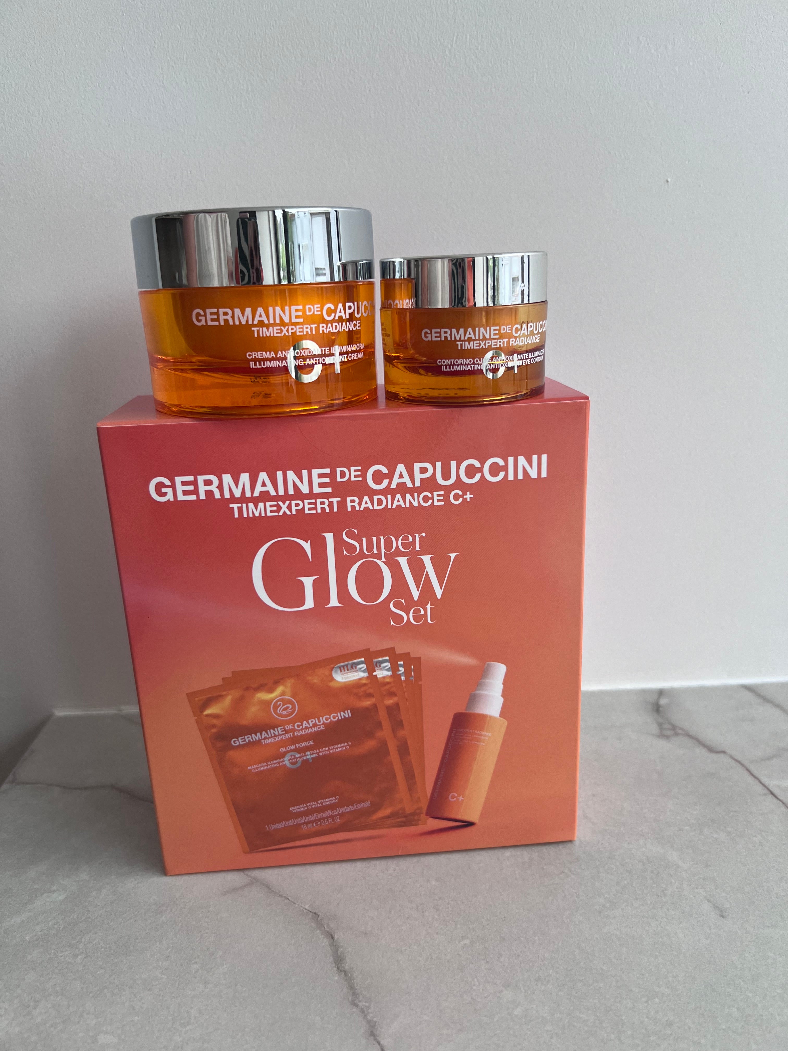 2. Radiance Vit.C - Facial Mist + 4x Mask + Emulsie of Cream 50ml + Eye Contour 15ml